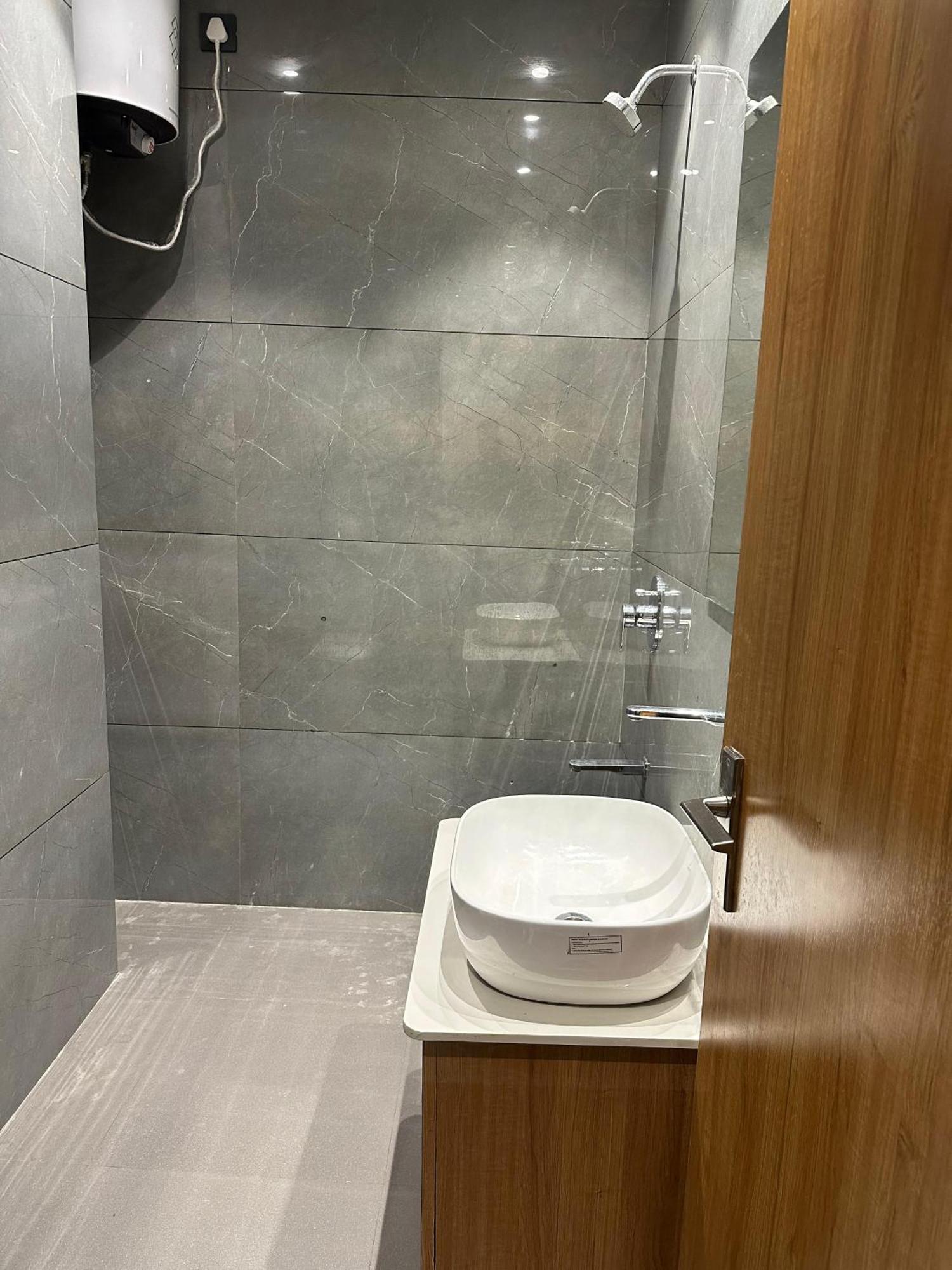 Hotel Sky Way Inn Hisār Extérieur photo